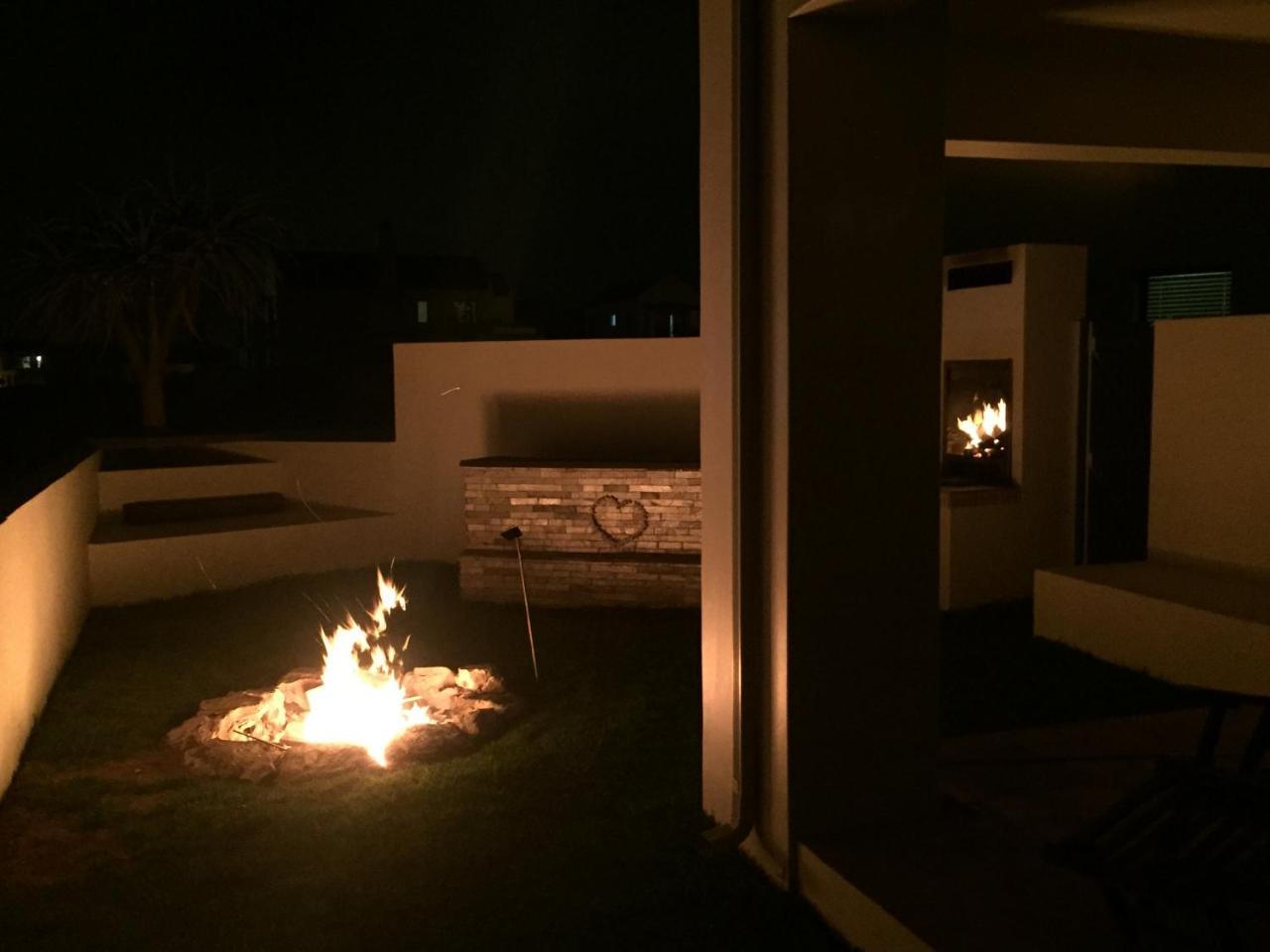 Perfect 10 - 10 To 13 Sleeper Luxury Holiday Home Breakage Deposit Of R2500 Per Weekend Lease Langebaan Exterior photo