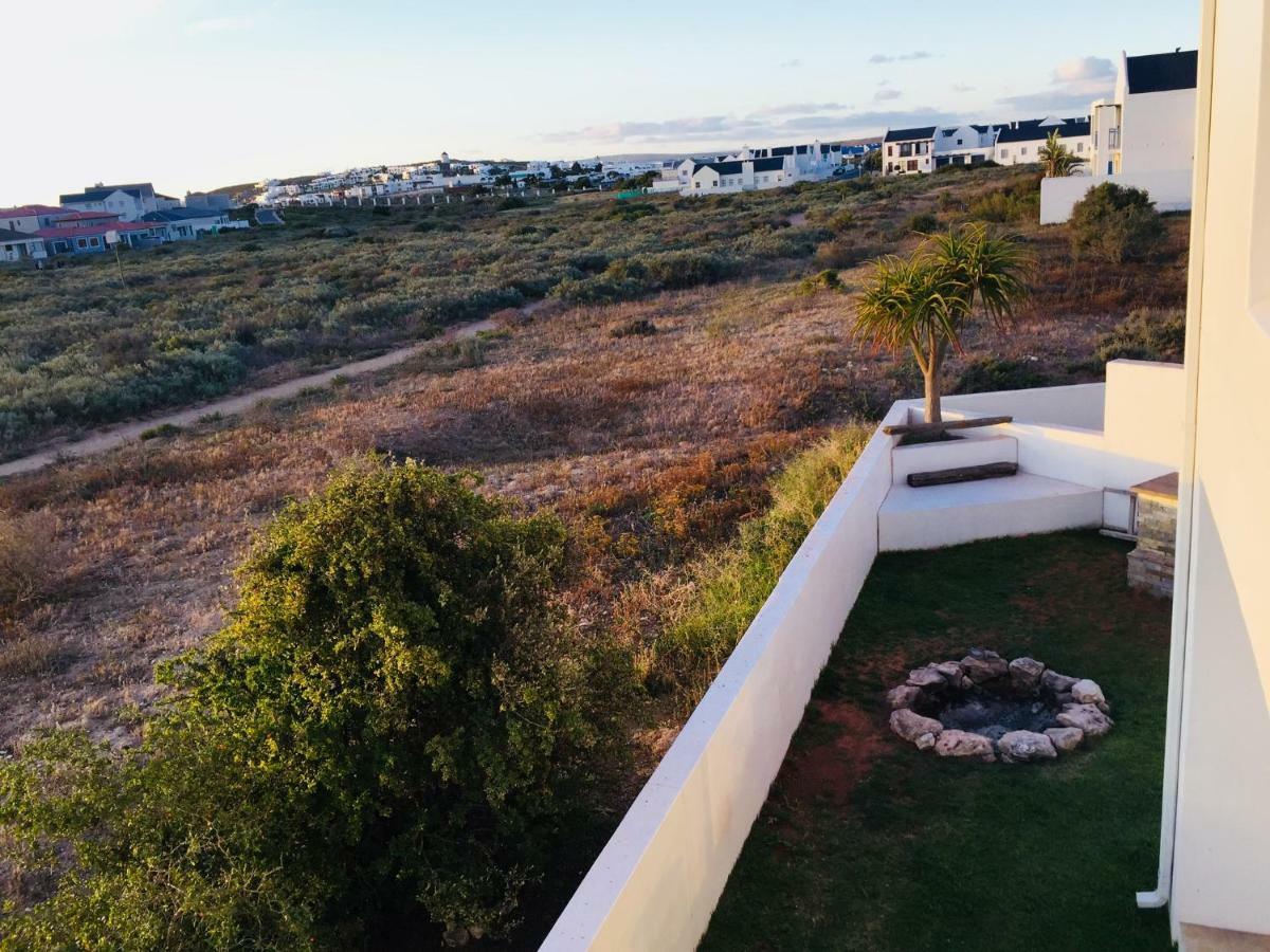 Perfect 10 - 10 To 13 Sleeper Luxury Holiday Home Breakage Deposit Of R2500 Per Weekend Lease Langebaan Exterior photo